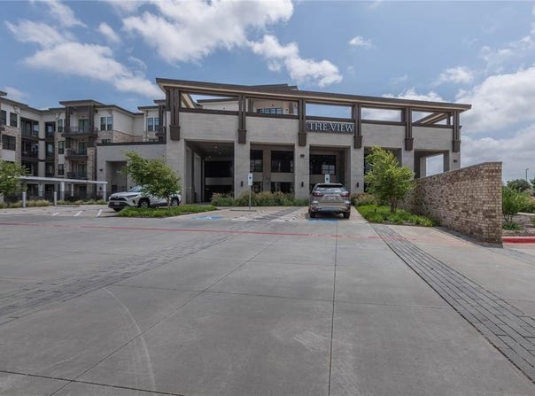 2700 Old Denton Road, Carrollton, TX 75007