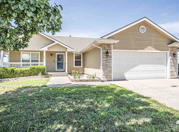 1512 Hickory Lane, Junction City, KS 66441