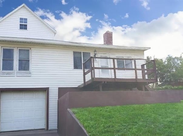340 Main Street, Hamilton, IL 62341