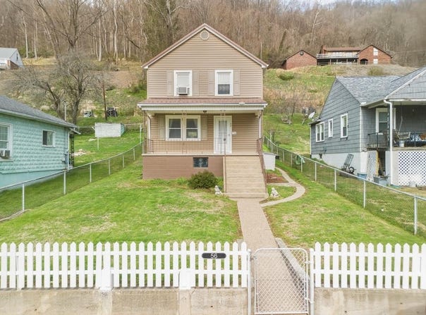 56 Ferris Dr., GLEN FERRIS, WV 25090