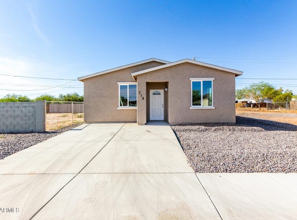 718 W OCOTILLO Street, Casa Grande, AZ 85122