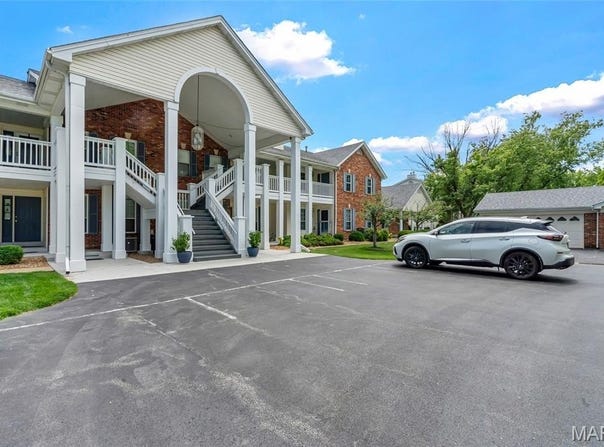 318 Waterside Drive, Wildwood, MO 63040