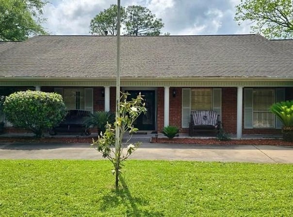 1 1 LAZY LANE, Bay City, TX 77414