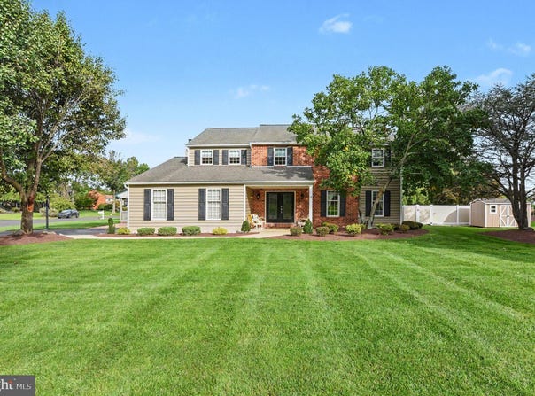 2010 BUCKINGHAM Drive, JAMISON, PA 18929