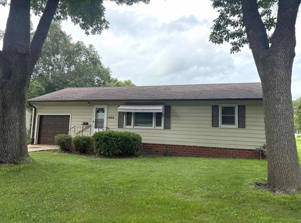 344 N 16th Street, Estherville, IA 51334