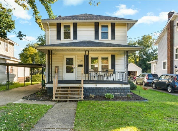 1529 Walnut Road, Massillon, OH 44647