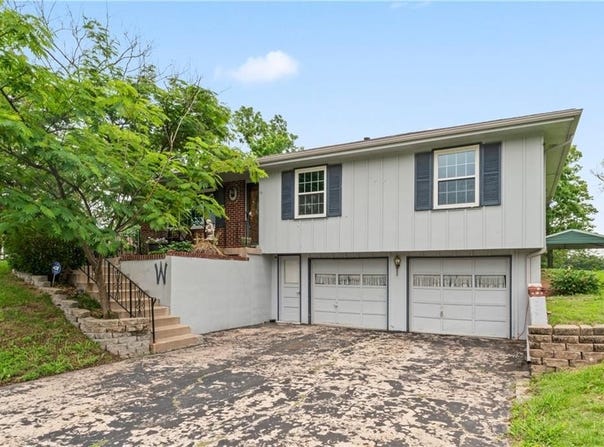 2621 S 65th Street, Kansas City, KS 66106
