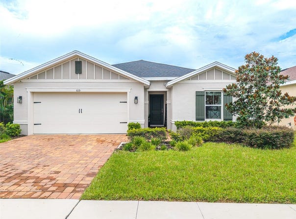 615 VALRI PARK Drive, VALRICO, FL 33594