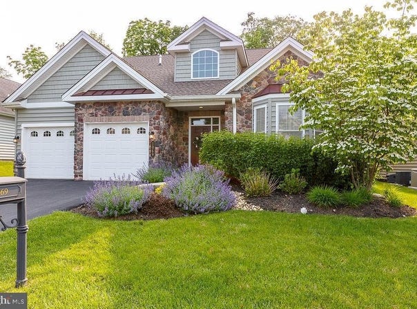 1069 RESOLUTION DRIVE, BETHLEHEM, PA 18017
