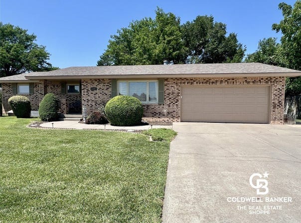 1505 Labrador Boulevard, Garden City, KS 67846