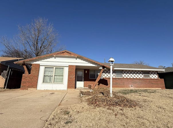 3410 Apache Dr, Woodward, OK 73801-1842