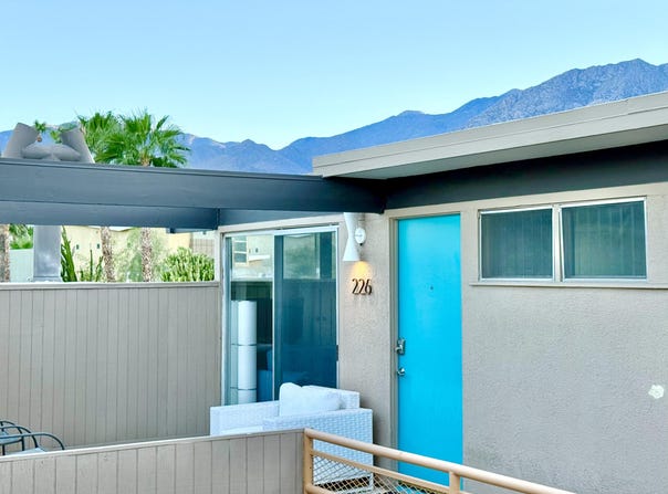 1111 E Palm Canyon Drive, Palm Springs, CA 92264