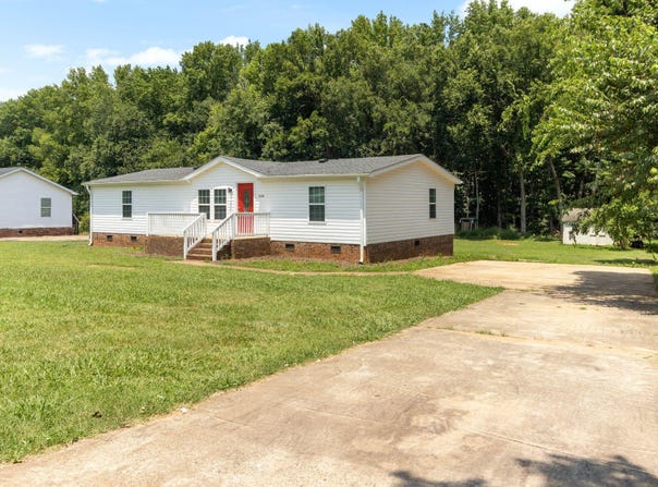 2932 Bramblegate Drive, Mebane, NC 27302