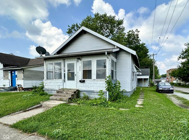 2503 Central Avenue, Anderson, IN 46016