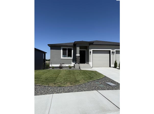 750 Rio Vista Loop, Richland, WA 99352
