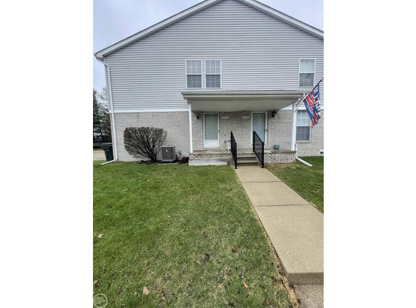 47075 Auburn, Shelby, MI 48317