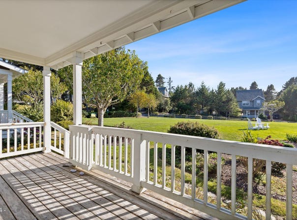 158 Elderberry Way, Depoe Bay, OR 97341