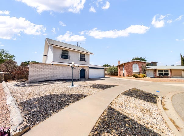 3425 Dialrock Lane, El Paso, TX 79935