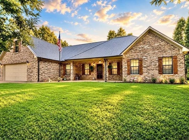 295 Road 1390, Mooreville, MS 38857