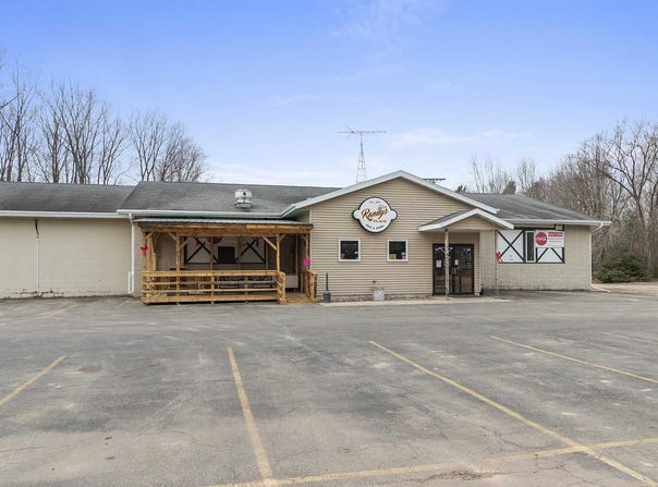235 PESHTIGO BROOK Road, SURING, WI 54174