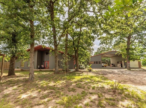 7710 Highway 36 N, Bellville, TX 77418