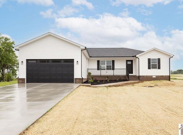 471 Twin Hills Rd, Mayfield, KY 42066