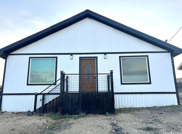 99 S Park st, Eagle Pass, TX 78852