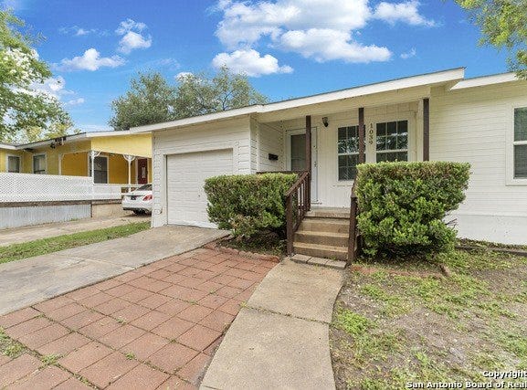 1039 Alexander Hamilton, San Antonio, TX 78228