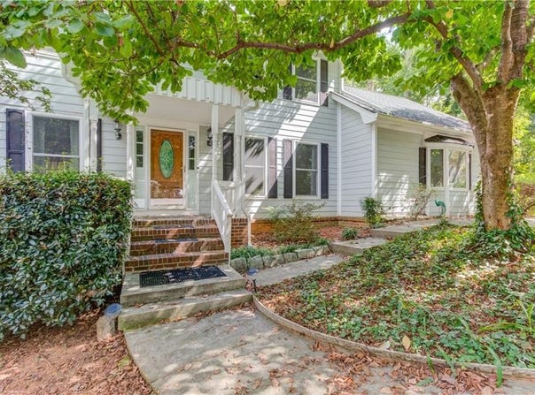 5104 Onawa Court, Lilburn, GA 30047