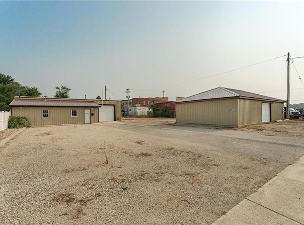 1007 3rd Avenue NE, Austin, MN 55912