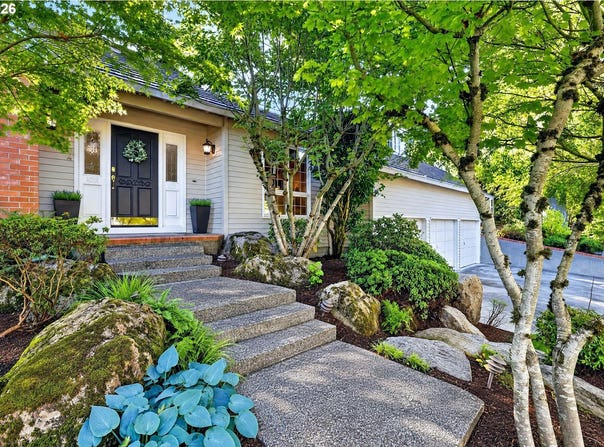 1334 TROON Dr, WestLinn, OR 97068