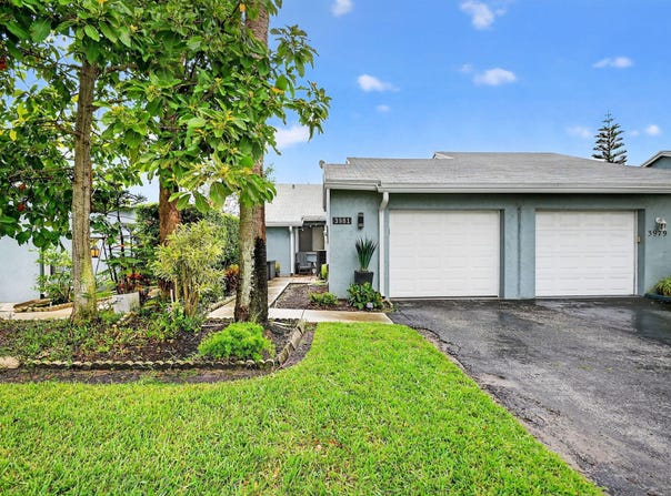 3981 Island Club Circle W, Lake Worth, FL 33462