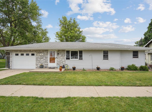 712 Adair Street, Adair, IA 50002