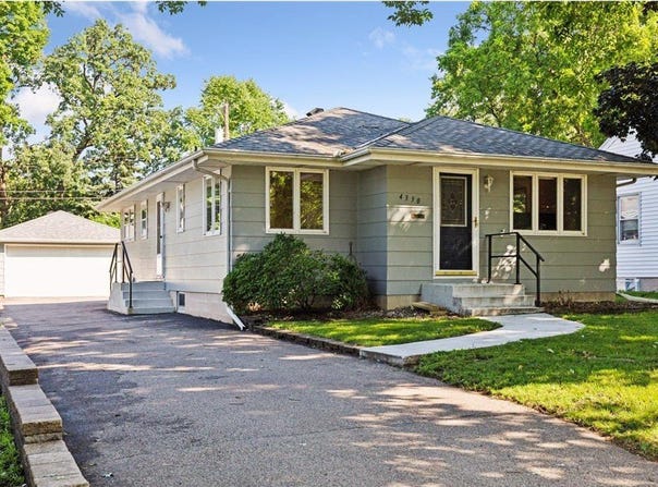 4330 43rd Avenue N, Robbinsdale, MN 55422