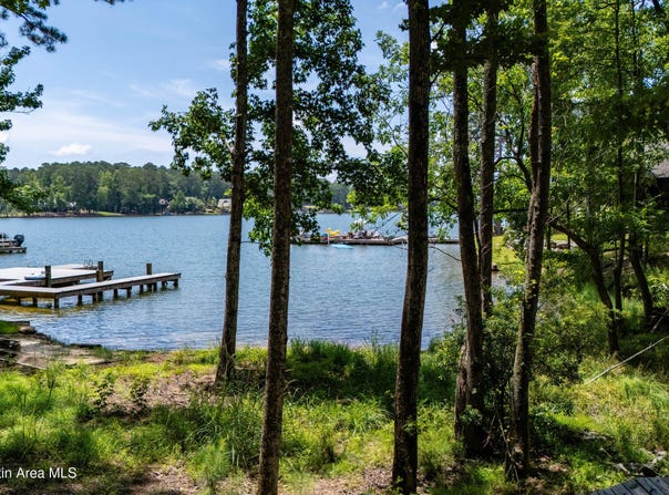2147 Bulgers Mill Way, Alexander City, AL 35010