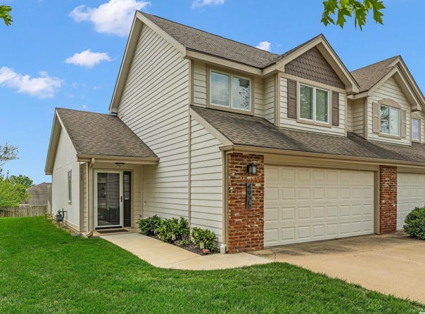 4925 Stoneback Place, Lawrence, KS 66047