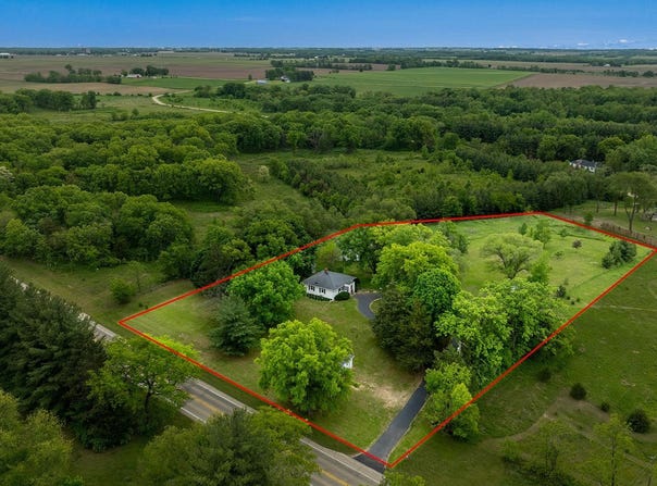 4165 E IL RT 64, OREGON, IL 61061