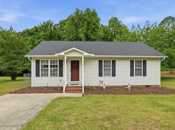 1006 S 6th Street, Lillington, NC 27546