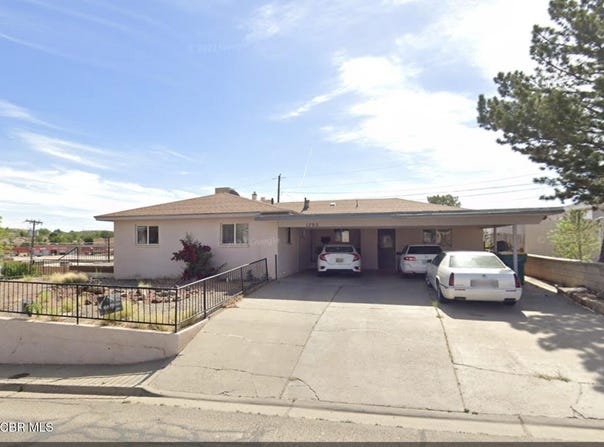 1702 N CARLTON Avenue, Farmington, NM 87401