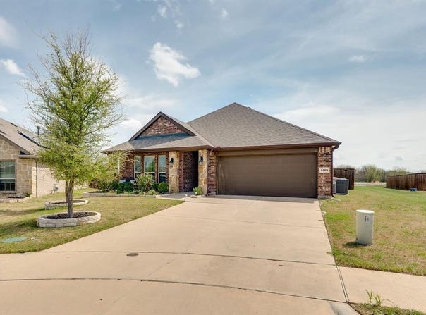1729 Katelynn Lane, Anna, TX 75409