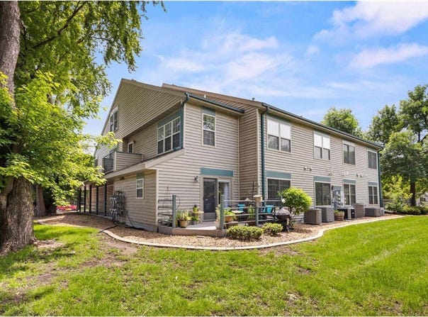 124 Morningside Drive NE, Hutchinson, MN 55350