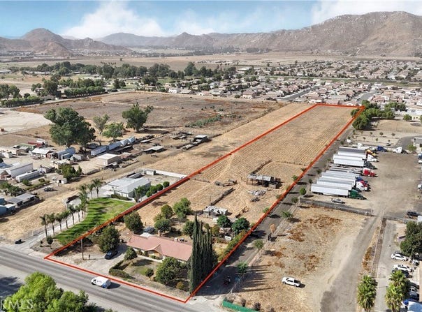 492 S Sanderson Avenue, San Jacinto, CA 92582