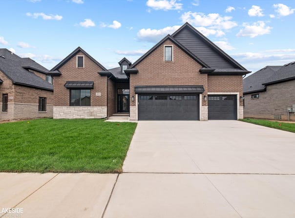 19279 Springbrook, Macomb Twp, MI 48044