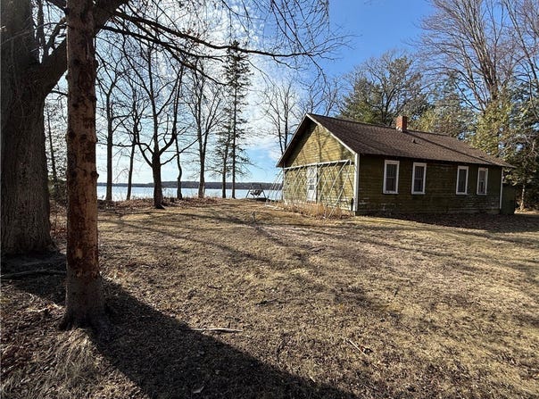 6641n Victory Heights Circle, Stone Lake, WI 54876