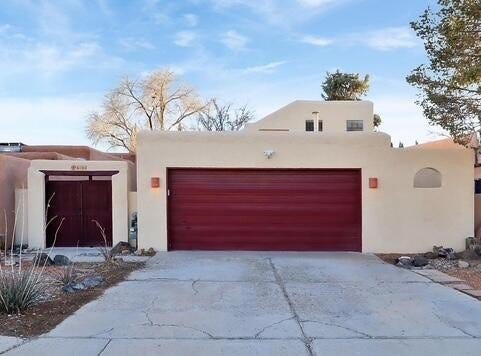 6104 MUSTANG Lane NW, Albuquerque, NM 87120