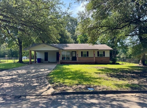 605 Parkway Street, Crockett, TX 75835