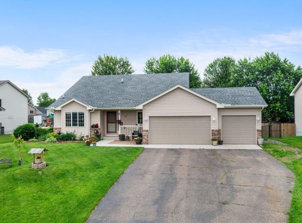 4484 231st Ave NW, St. Francis, MN 55070