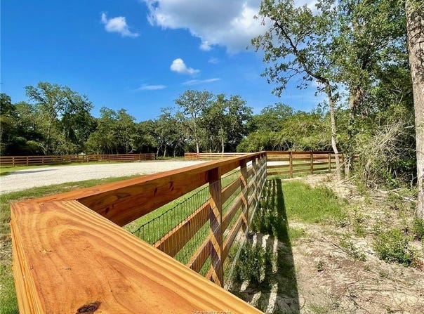 9211 Stetson Drive, Normangee, TX 77871