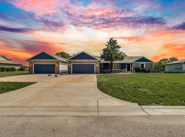 449 N Wheatland Pl, Wichita, KS 67235