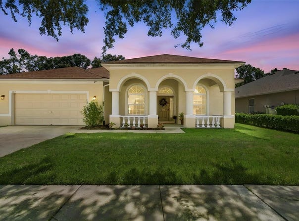 1815 WINN ARTHUR, VALRICO, FL 33594